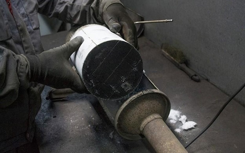 Видалення сажових фільтрів у Києві: коли це необхідність і як обрати професійний сервіс Видалення сажових фільтрів у Києві: коли це необхідність і як обрати професійний сервіс